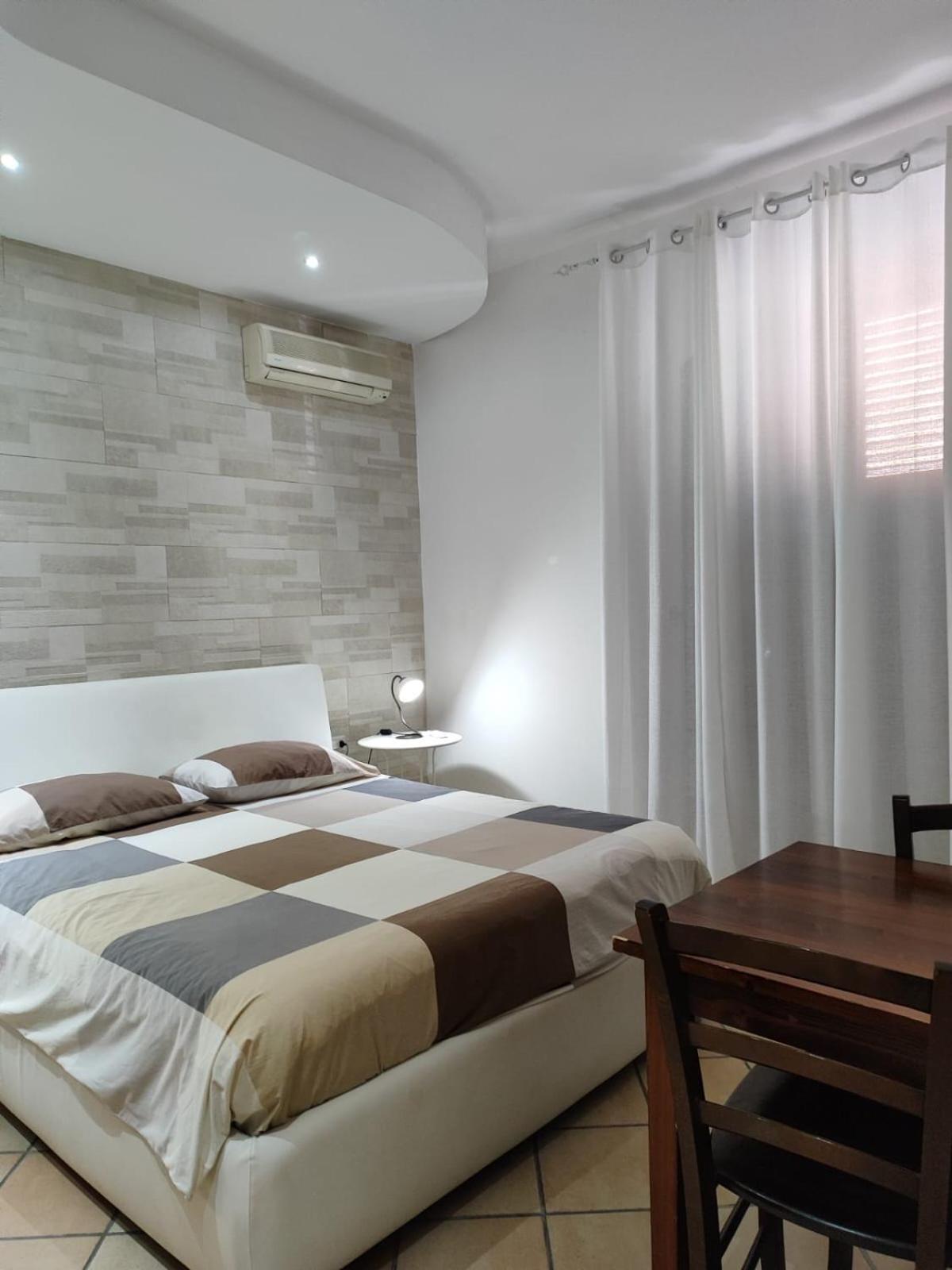 Bed And Breakfast Alberini Noto Exterior foto