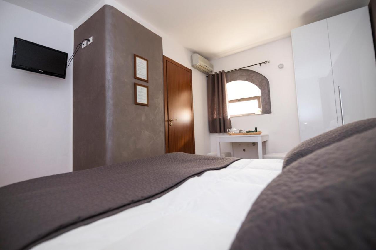 Bed And Breakfast Alberini Noto Exterior foto